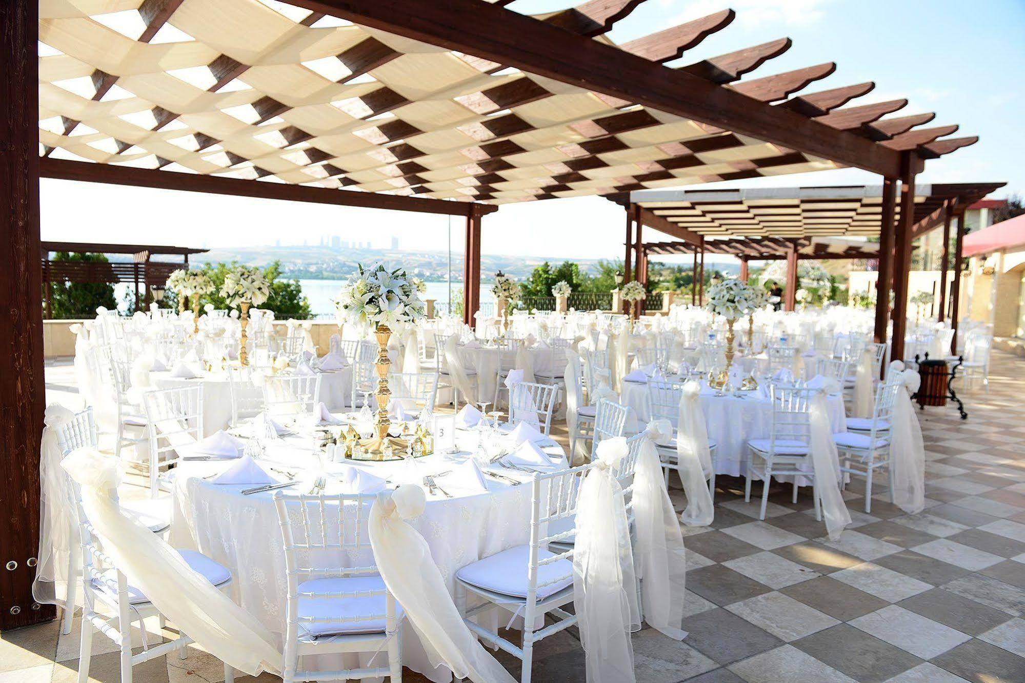 Kronos Hotel Golbası Eksteriør bilde