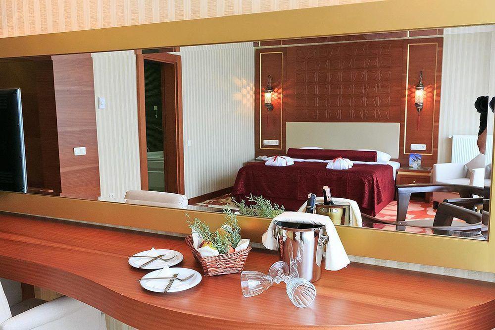 Kronos Hotel Golbası Eksteriør bilde