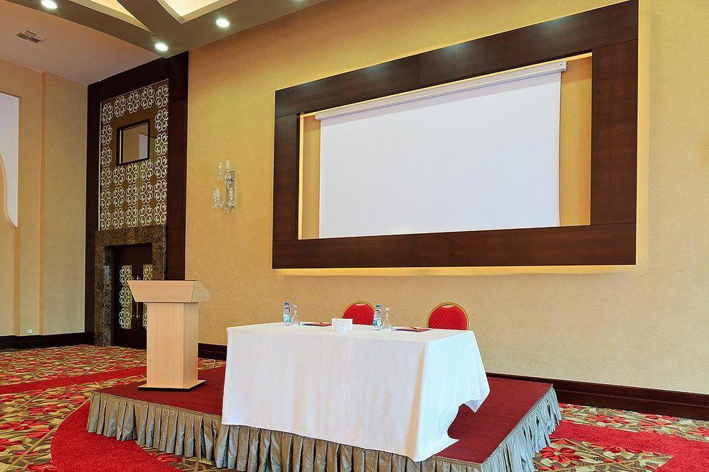 Kronos Hotel Golbası Eksteriør bilde