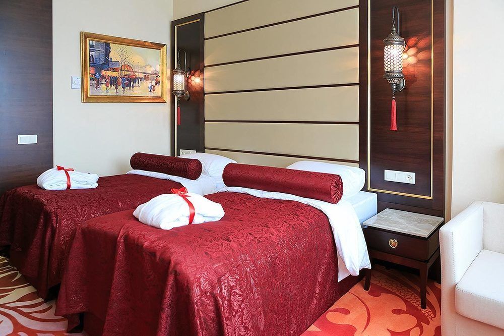 Kronos Hotel Golbası Eksteriør bilde